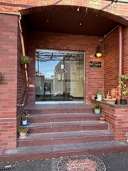 当店マンションの入口